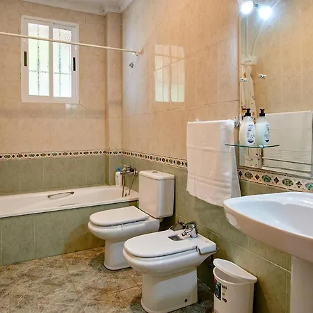 Prázdninový dům Cozy In With Wifi *